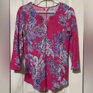 Lilly Pulitzer Womens Kirby 3/4 Sleeve Shirt Pink Sz XS Blue Coral Gold Buttons